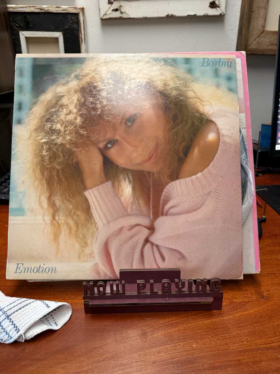 Barbra Streisand – Emotion sleeve