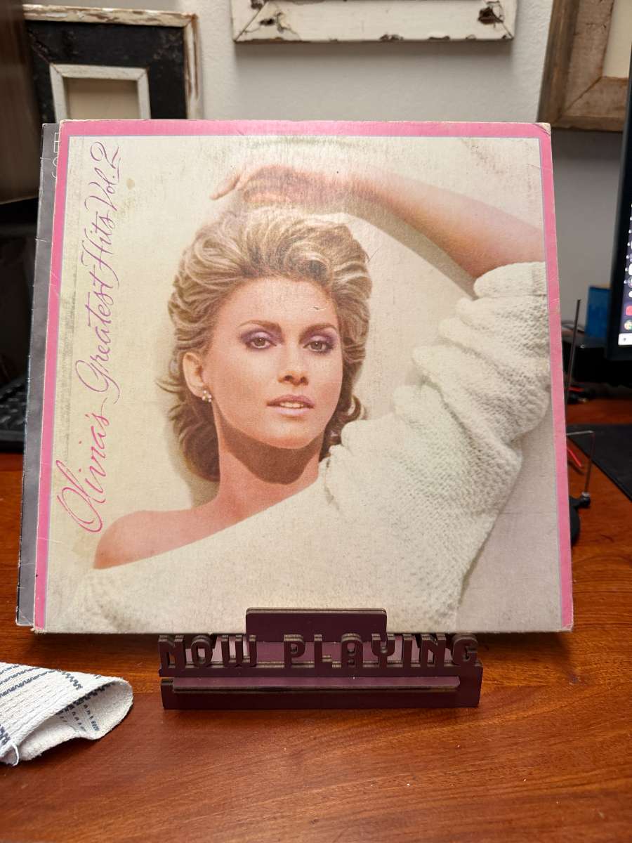 Olivia Newton-John – Olivia's Greatest Hits Vol. 2 sleeve
