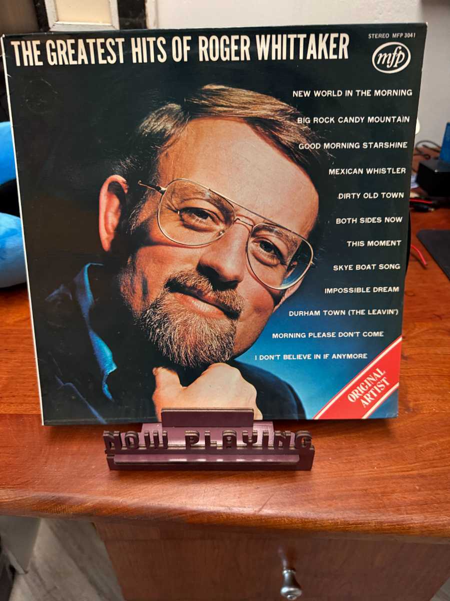 Roger Whittaker – The Greatest Hits of Roger Whittaker sleeve