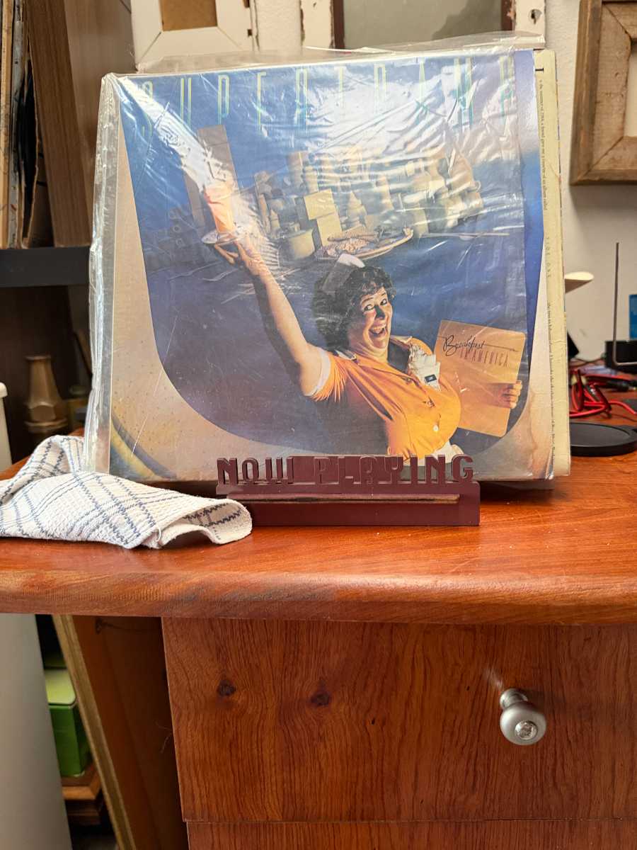 Supertramp – Breakfast in America sleeve
