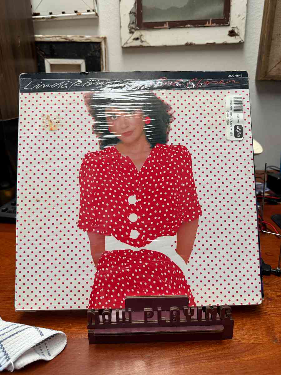 Linda Ronstadt – Get Closer sleeve