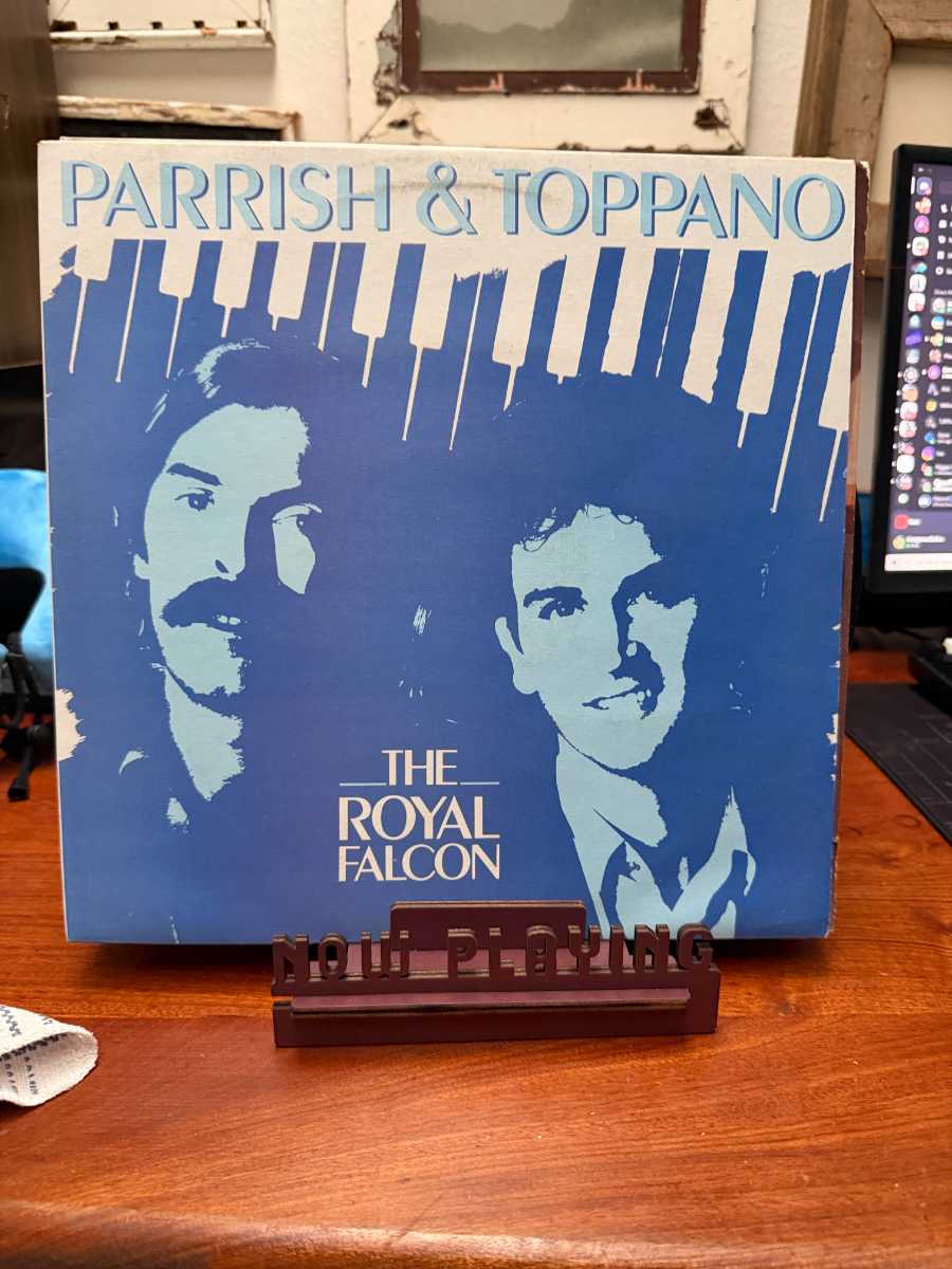 PARRISH & TOPPANO – The Royal Falcon sleeve